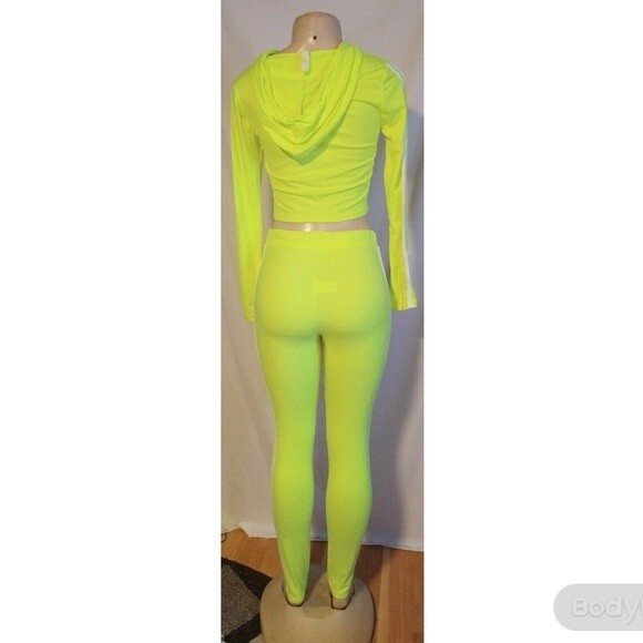 Yellow Top And Leggings 2 Piece Set S - Picture 5 of 5